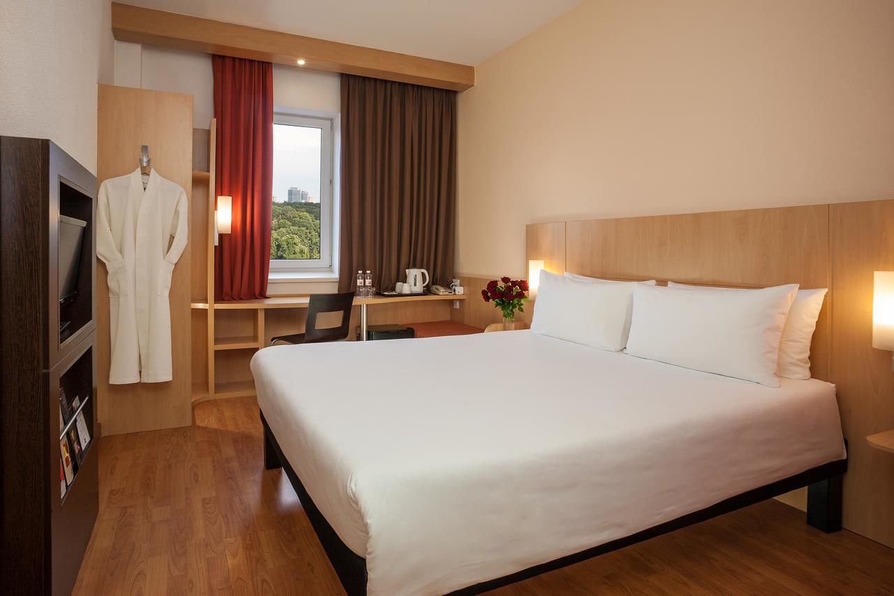 Отель ibis Kiev City Center Киев-25